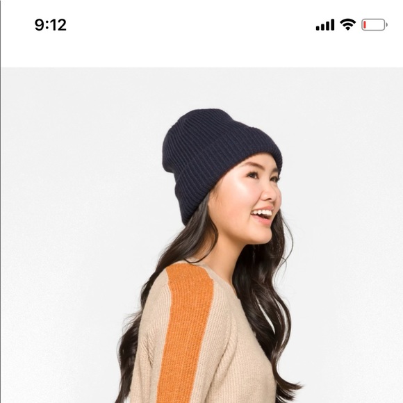 Ribbed long sleeve pullover sweater - Picture 2 of 3